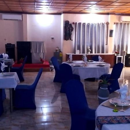 Готель Abomey Events Екстер'єр фото