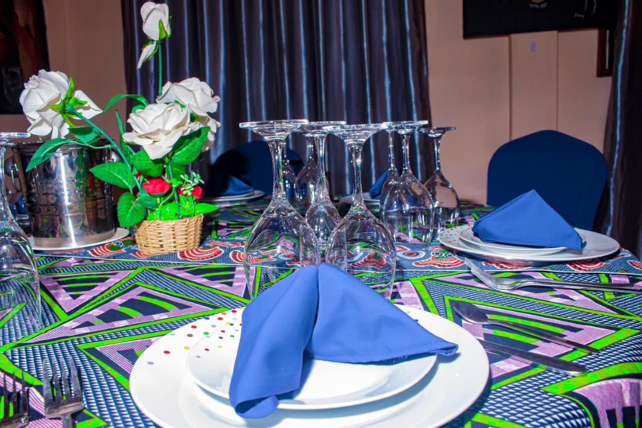 Готель Abomey Events Екстер'єр фото
